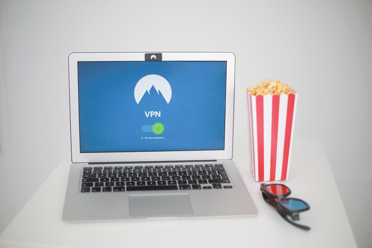 VPN Nedir? Gizliliğinizi Nasıl Korur?